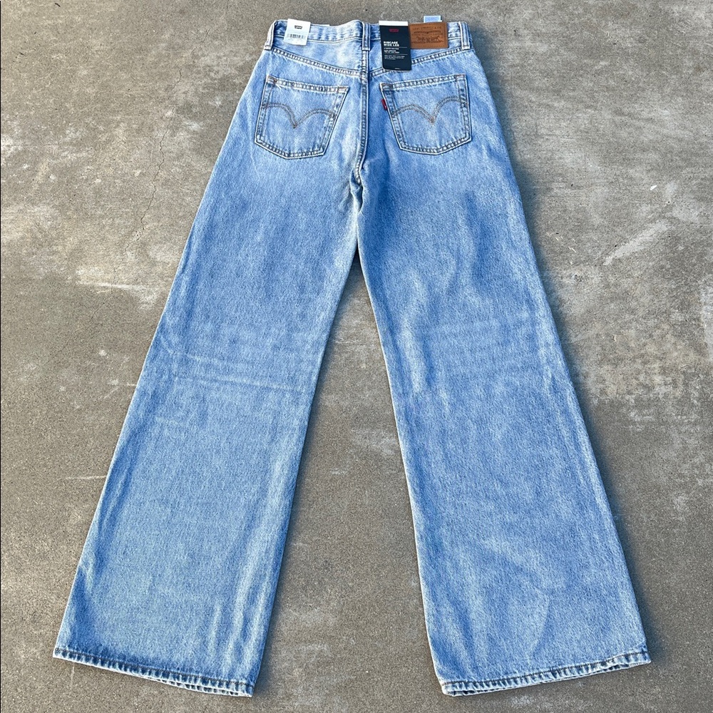 NWT Levi’s Premium Ribcage Wide Leg Jeans w/ Rare Blank Red Tab - Picture 10 of 12